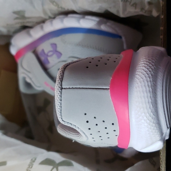 UNDER Armour Girls Sneakers - Picture 3 of 5